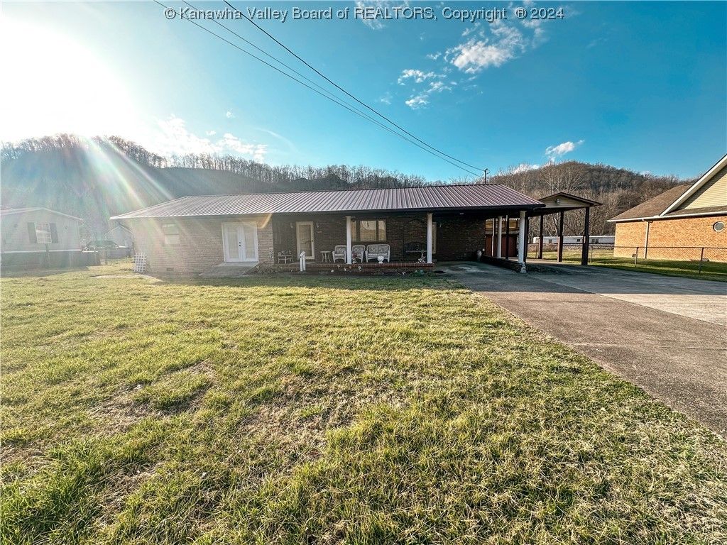 2891 Lincoln Hwy, Chapmanville, WV 25508 Trulia