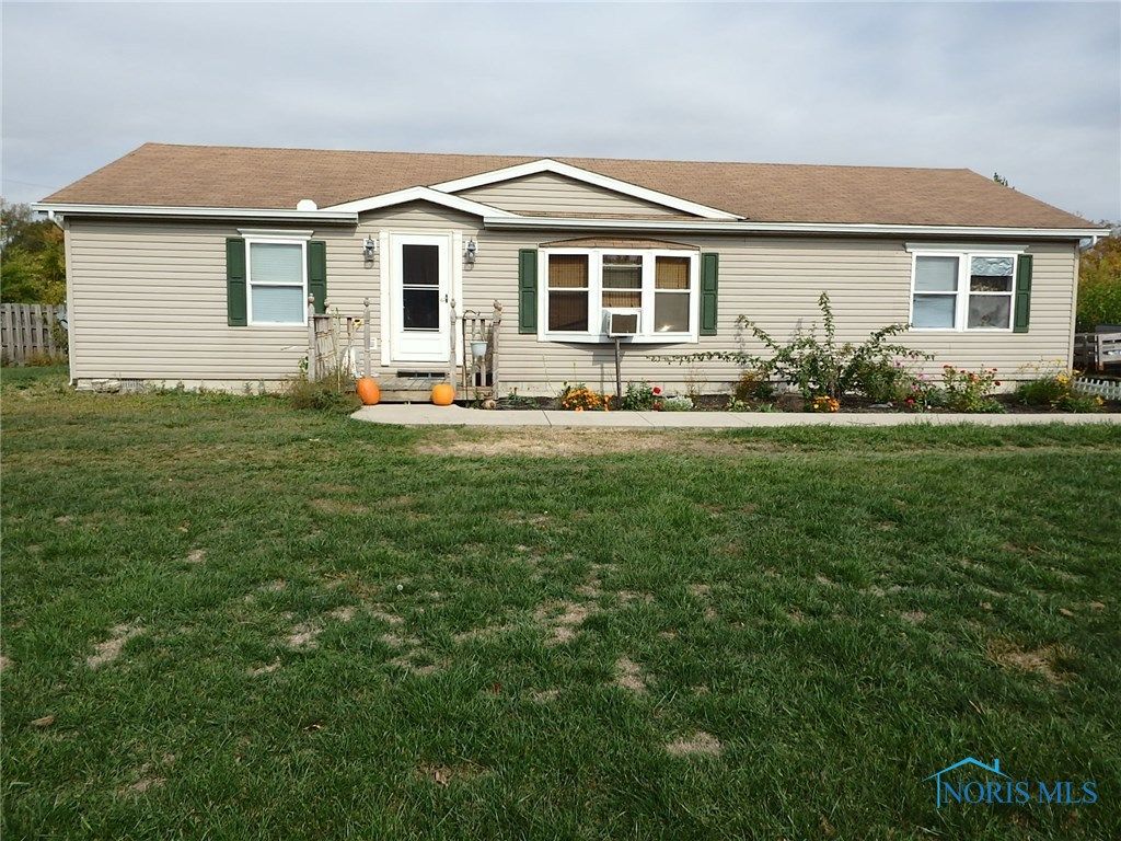 323 E Holmes St, Deshler, OH 43516 Trulia