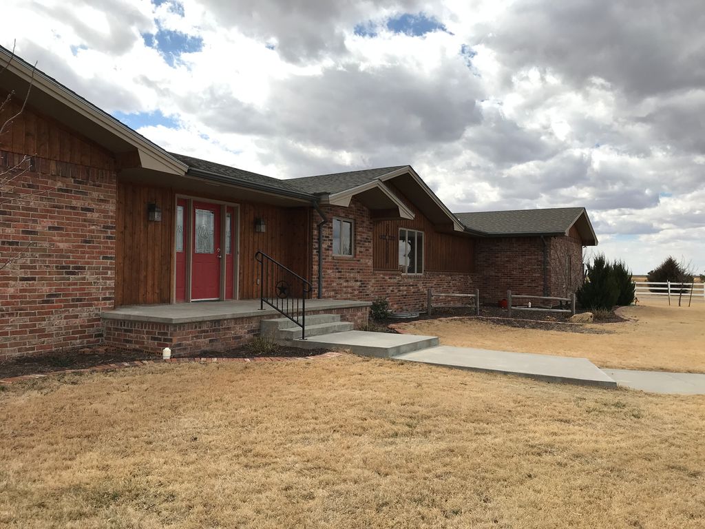 805 W North St, Leoti, KS 67861 See Est. Value, Schools & More