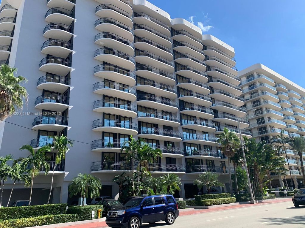 8877 Collins Ave #506, Surfside, FL 33154
