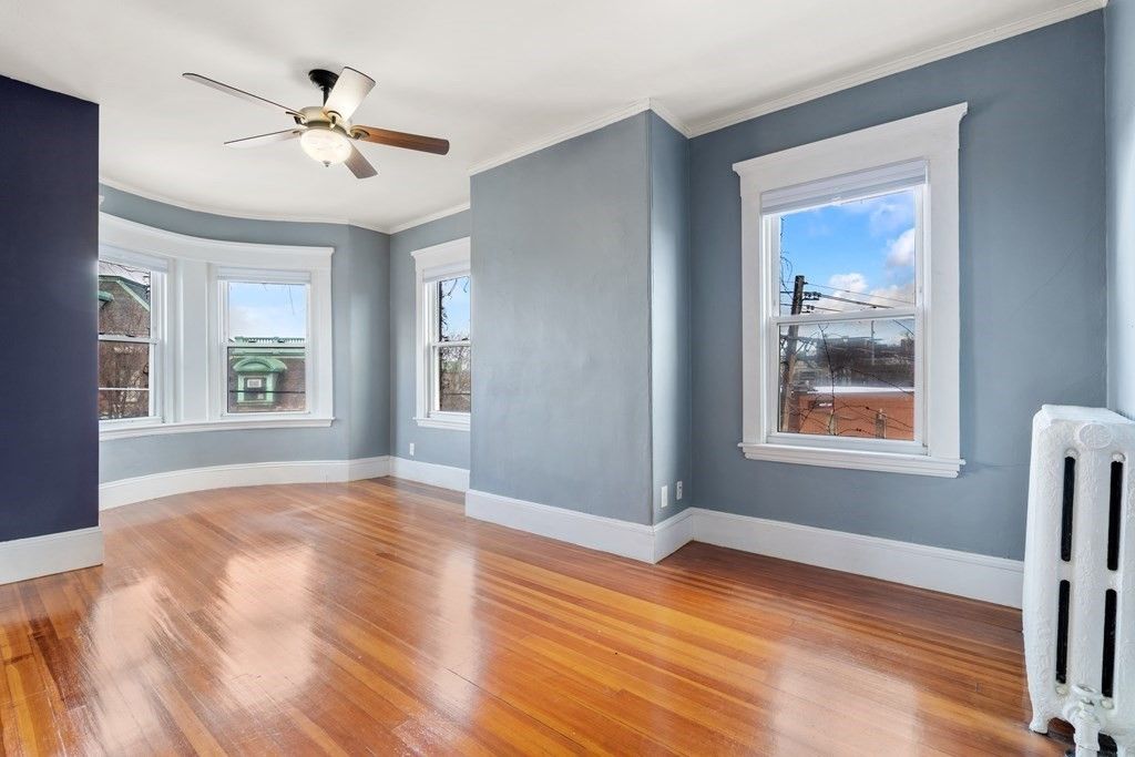 221 Shurtleff St #6, Chelsea, MA 02150