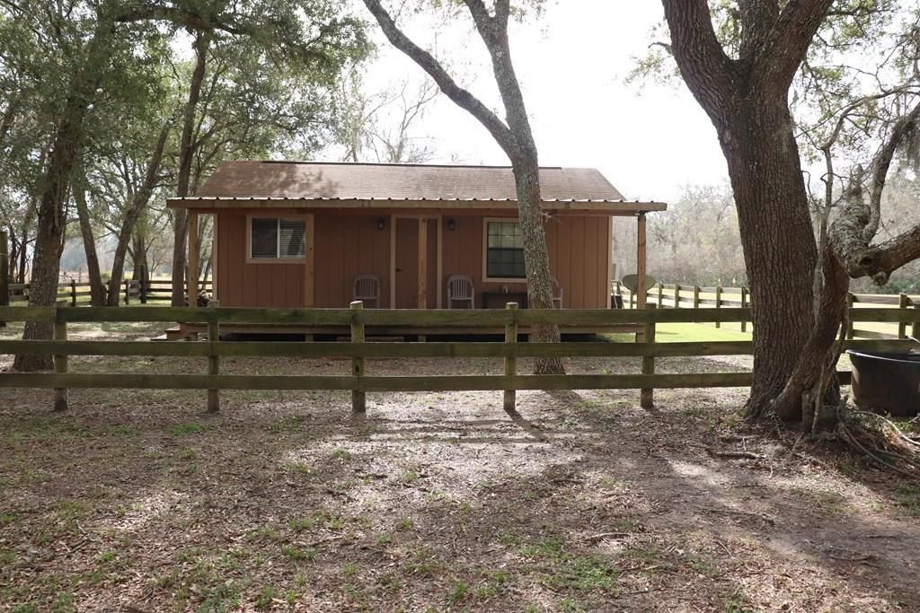 5619 County Road 823, West Columbia, TX 77486