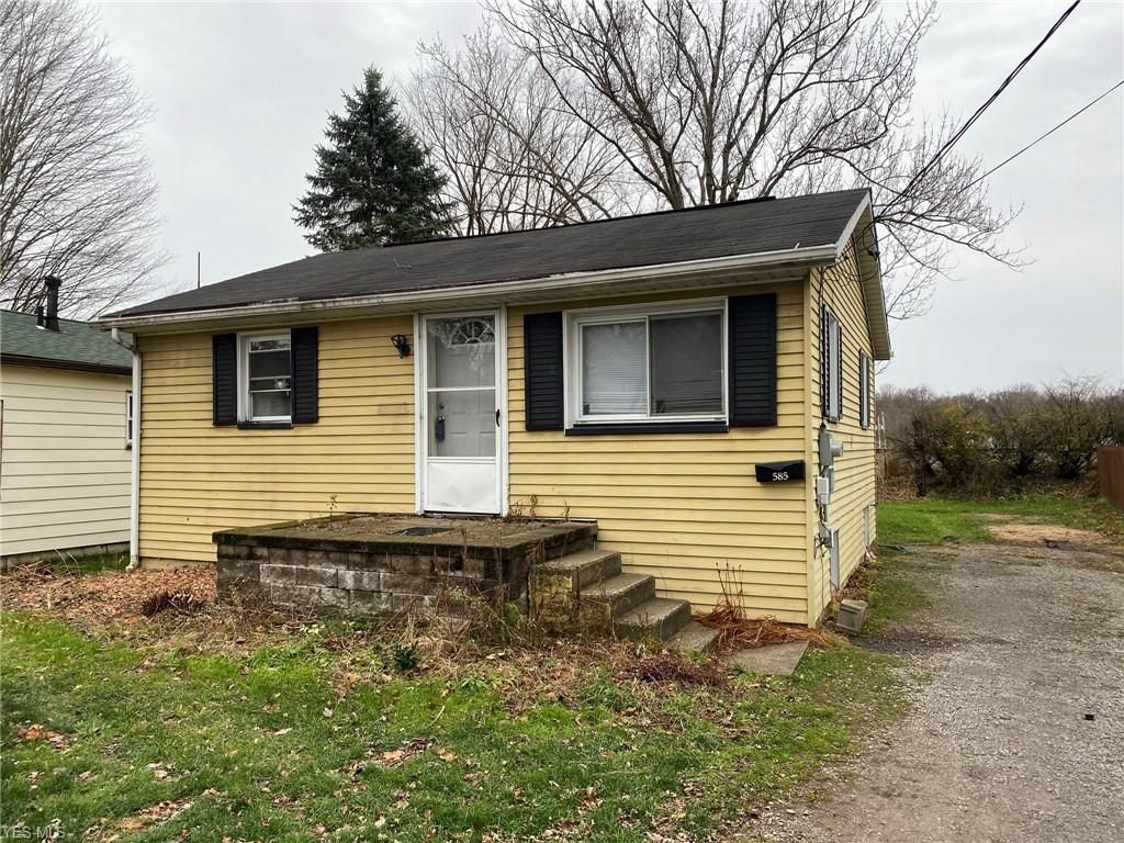 585 W Clark St, East Palestine, OH 44413 2 Bed, 1 Bath SingleFamily