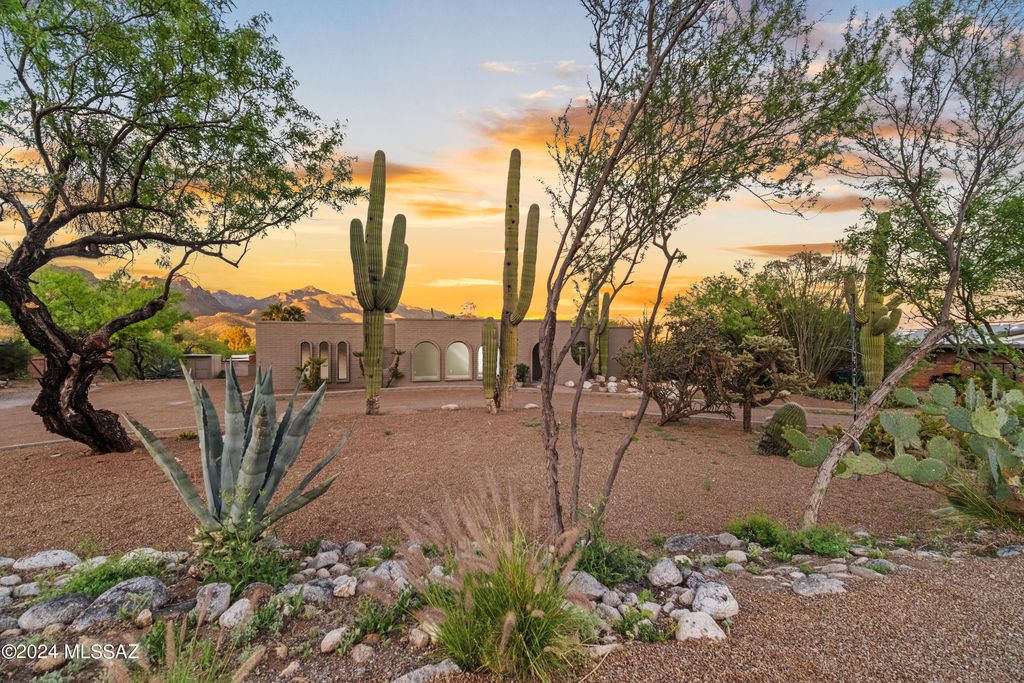 8353 E Sandstone Dr, Tucson, AZ 85750 SingleFamily Home for Sale MLS