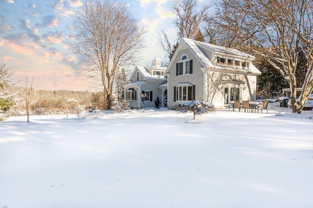33 Crane Neck St, West Newbury, MA 01985