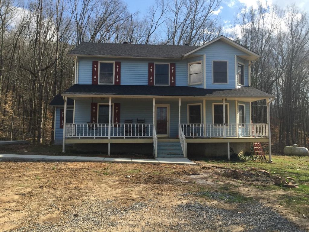 555 United Cir, Jasper, TN 37347