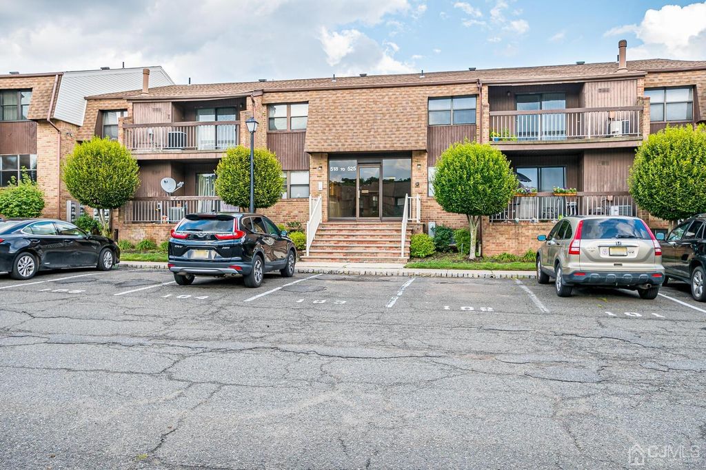 524 Sharon Garden Ct 524, Woodbridge, NJ 07095 Trulia