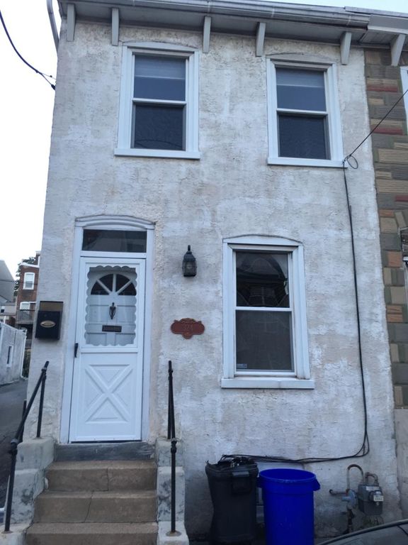 324 E Elm St, Conshohocken, PA 19428