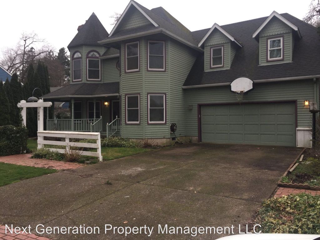 1522 Cal Young Rd, Eugene, OR 97401