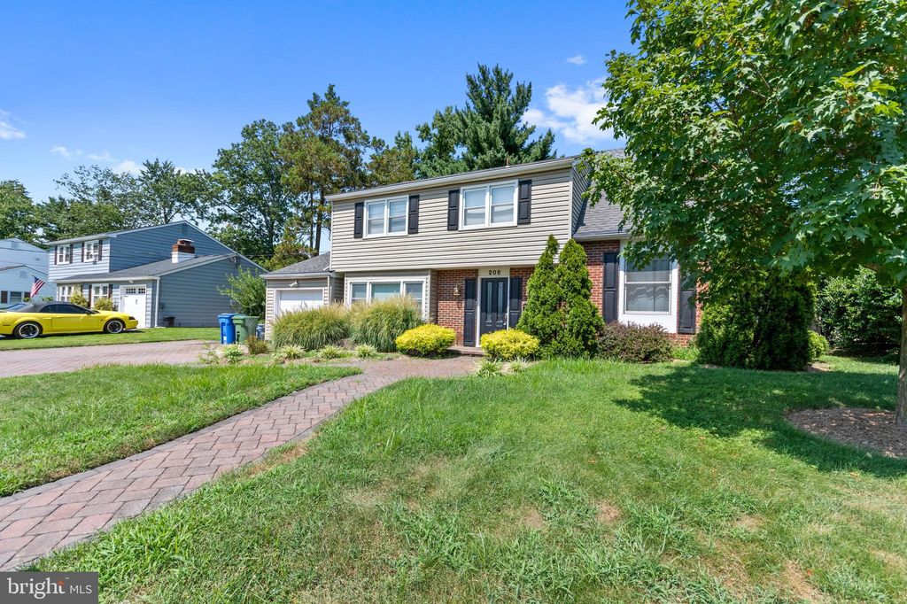 208 Garfield Ave, Cherry Hill, NJ 08002