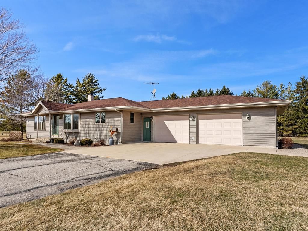 9810 County Road D, Brussels, WI 54204