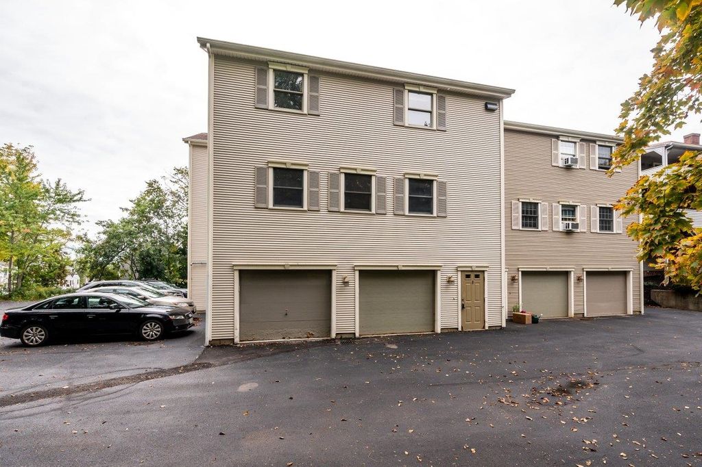 707 Central Ave #3, Dover, NH 03820