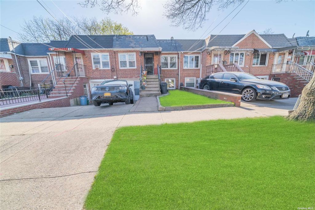 10046 Francis Lewis Boulevard, Queens Village, NY 11429 MLS 3471157