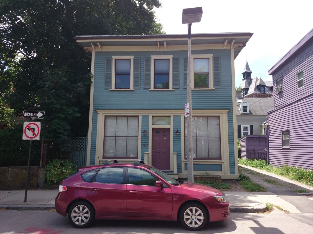 45 Green St #2, Boston, MA 02130