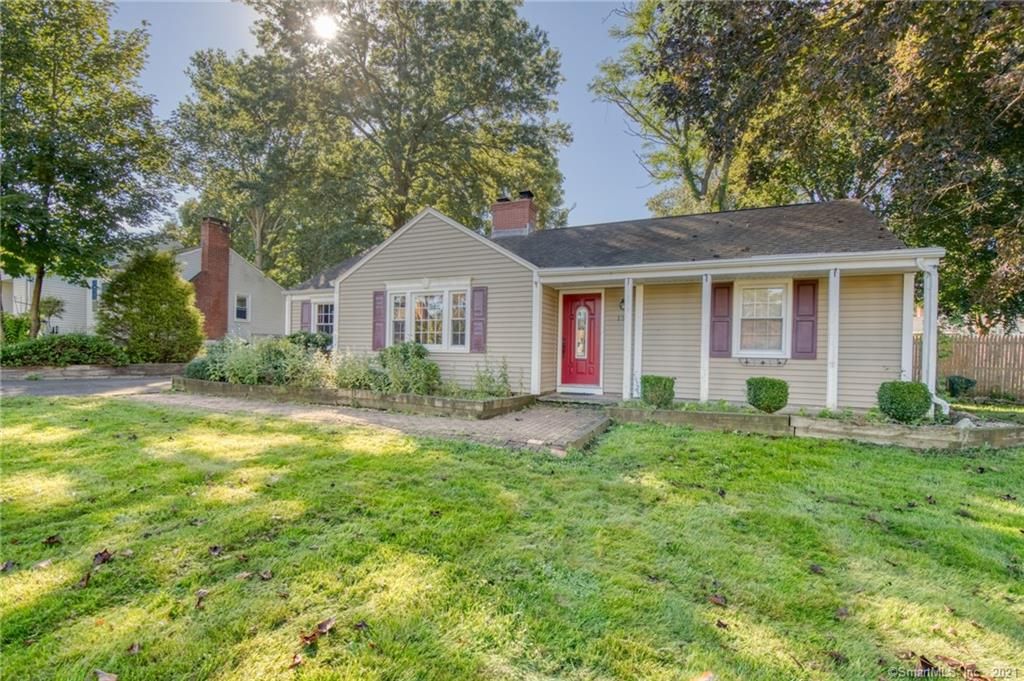 139 Cheney Ln, Newington, CT 06111