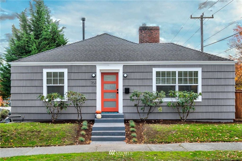 753 NW 67th St, Seattle, WA 98117