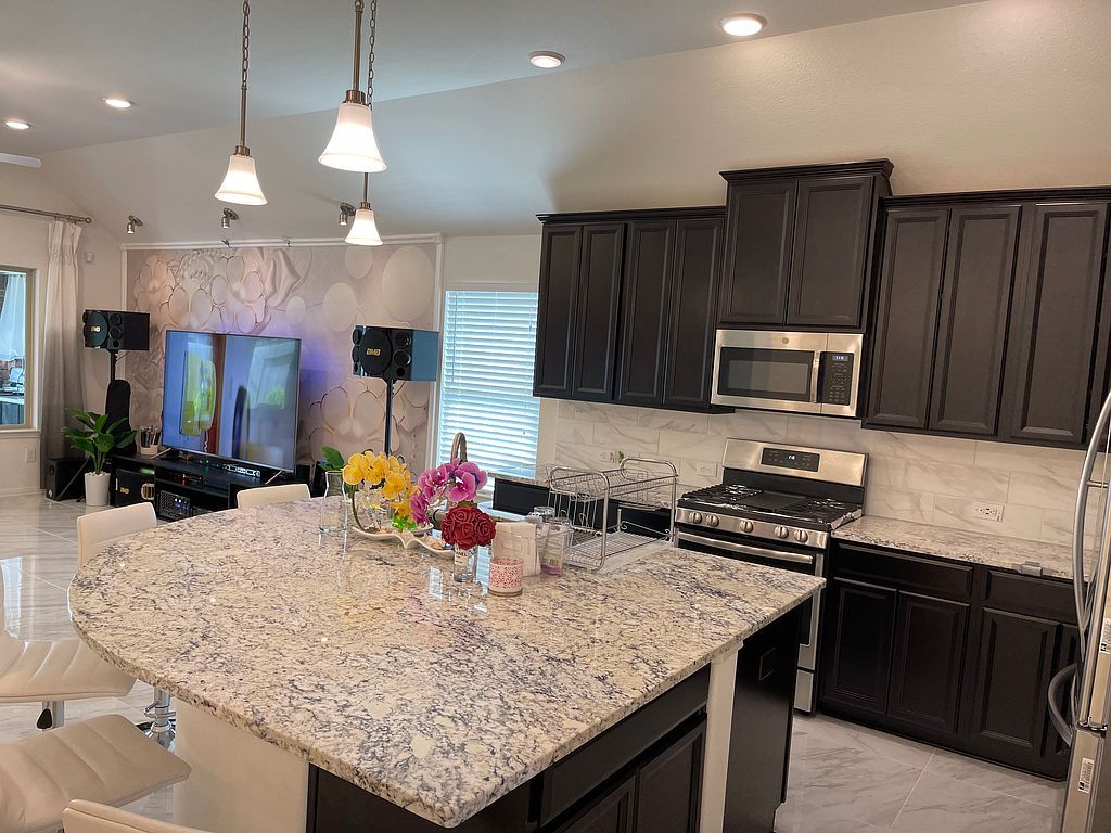 19702 Florence Crest Dr, Richmond, TX 77407