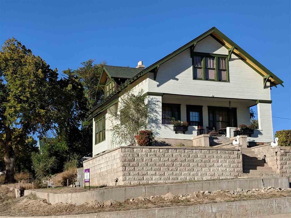 130 8th Ave W, Benkelman, NE 69021 Trulia