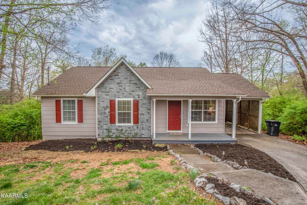 6612 Gray Squirrel Ln, Knoxville, TN 37923