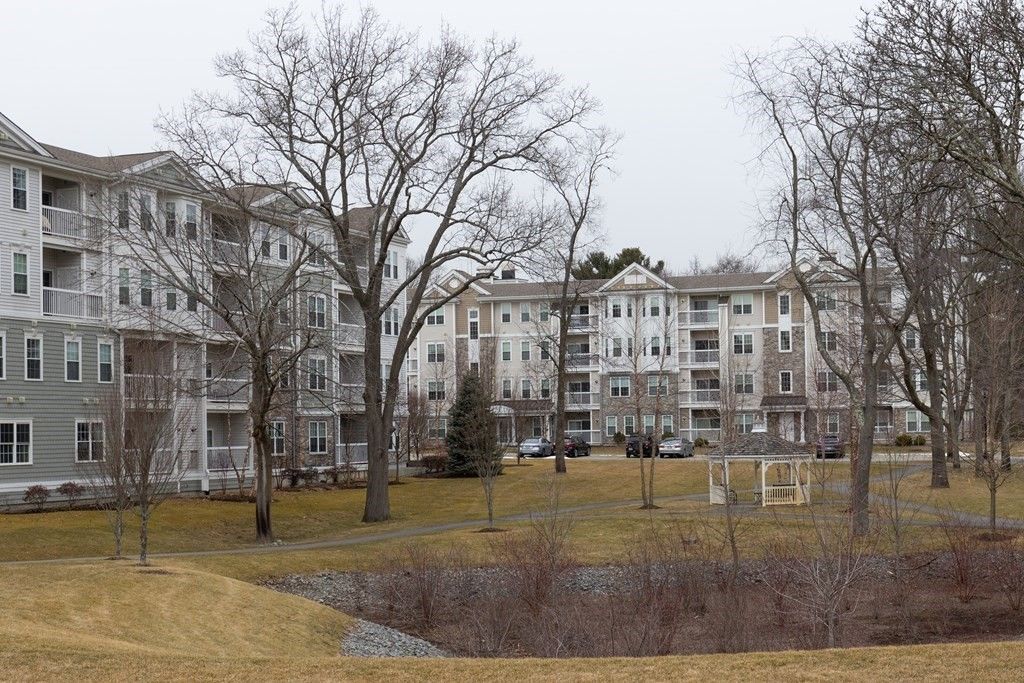 36 Abigail Way #4002, Reading, MA 01867