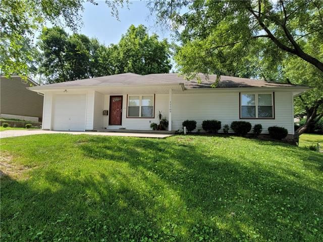 11109 E  36th St S, Independence, MO 64052
