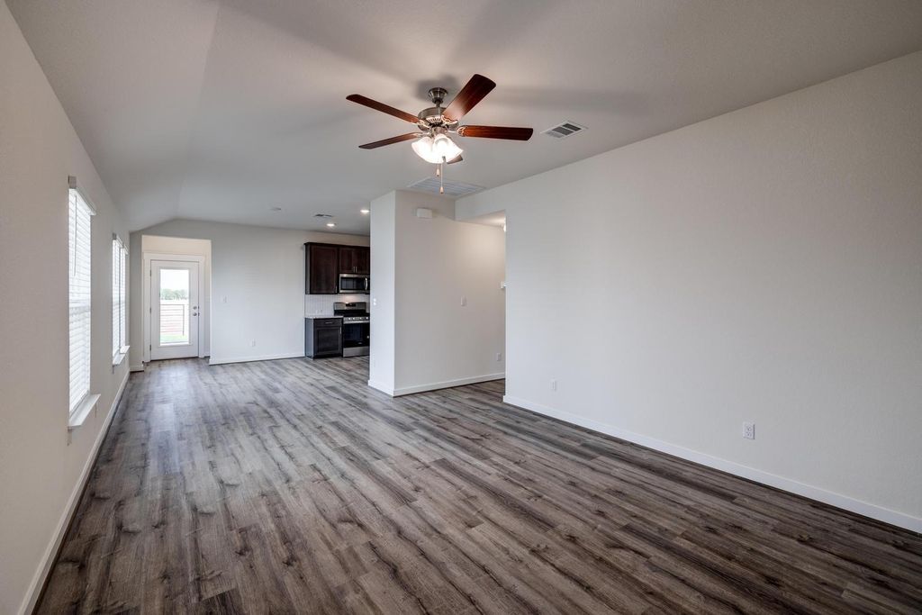112 Gidran Trl, Georgetown, TX 78626