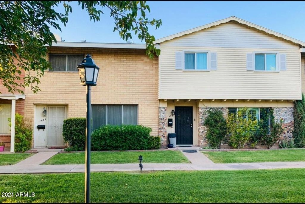 1433 N 44th St, Phoenix, AZ 85008