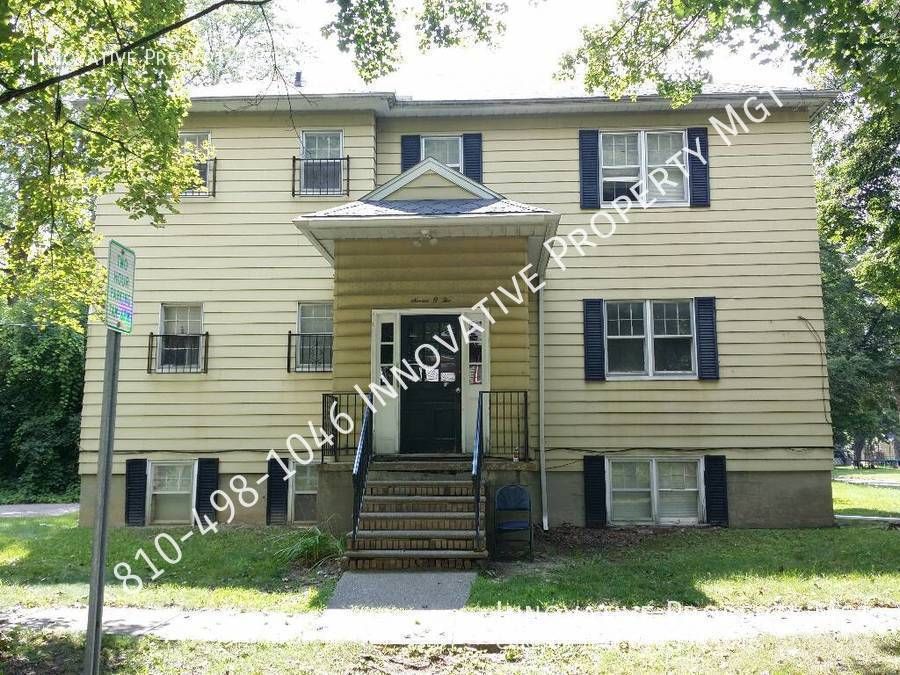702 Thomson St #4, Flint, MI 48503