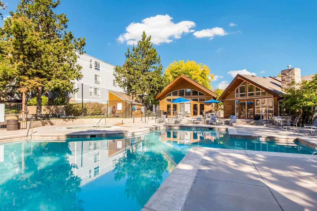 453 Van Gordon St, Denver, CO 80228