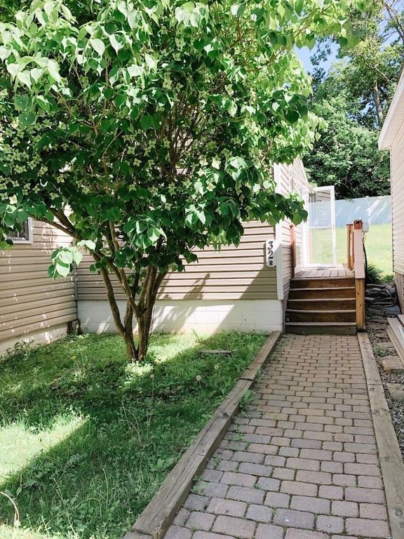 32 New Way Ln, Gloucester, MA 01930