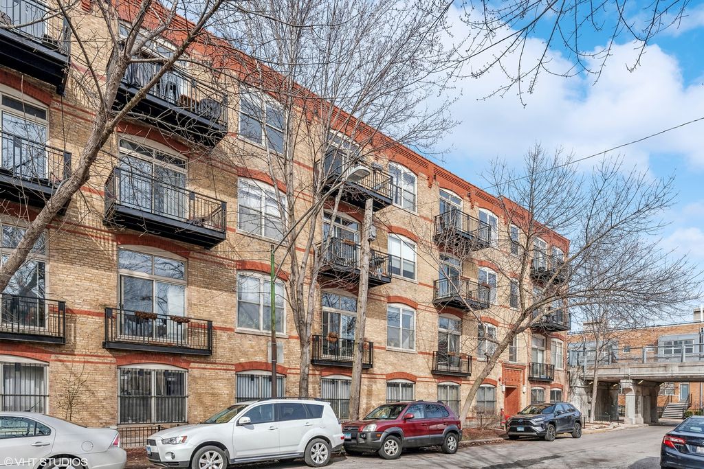 1740 N  Maplewood Ave #202, Chicago, IL 60647