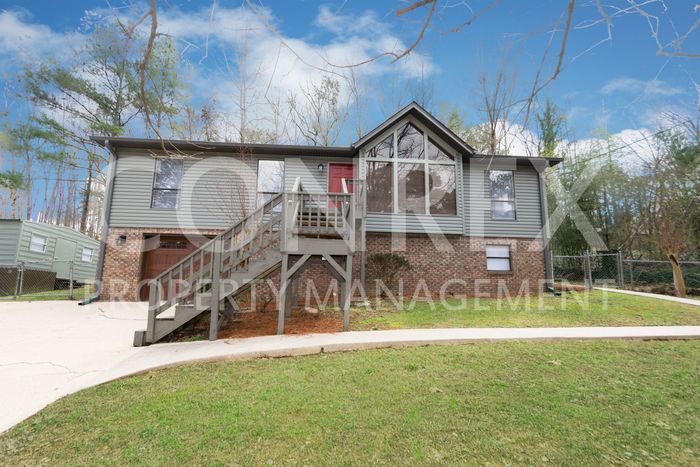 6251 Alabama Dr, Trussville, AL 35173