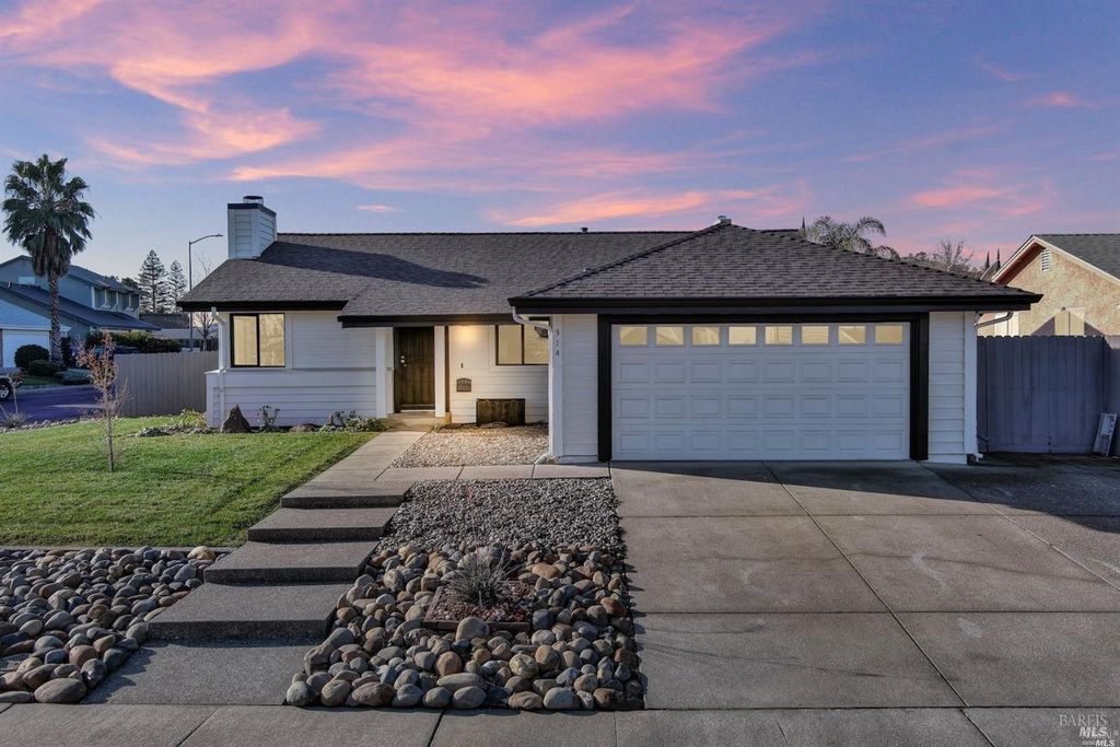 314 Donegal Ct, Vacaville, CA 95688
