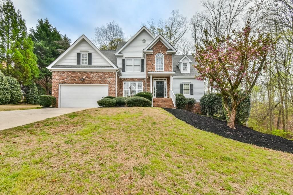6565 Pond View Ct, Clermont, GA 30527