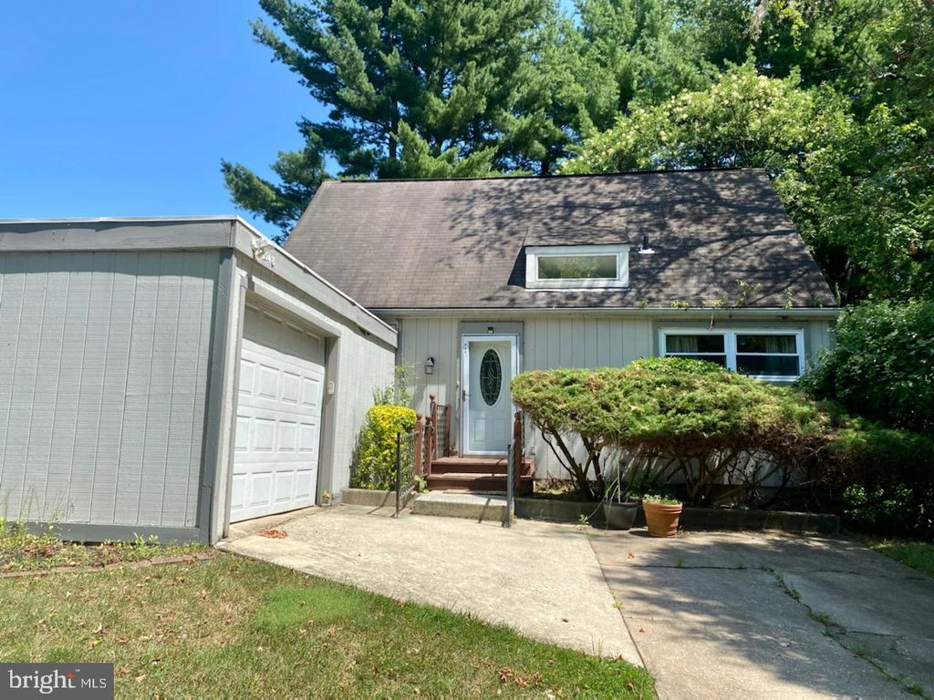 9548 Highwind Ct, Columbia, MD 21045