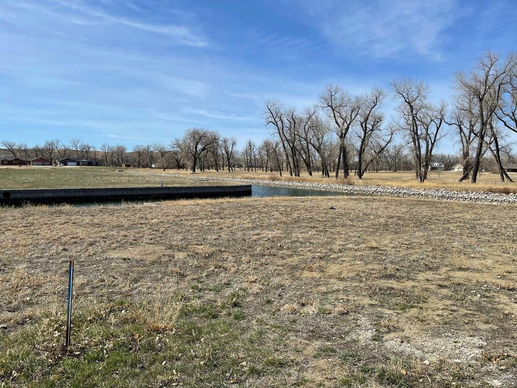 2023 Beach Dr, Fort Pierre, SD 57532 Trulia