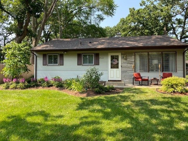 490 W Shady Lane Rd, Palatine, IL 60074