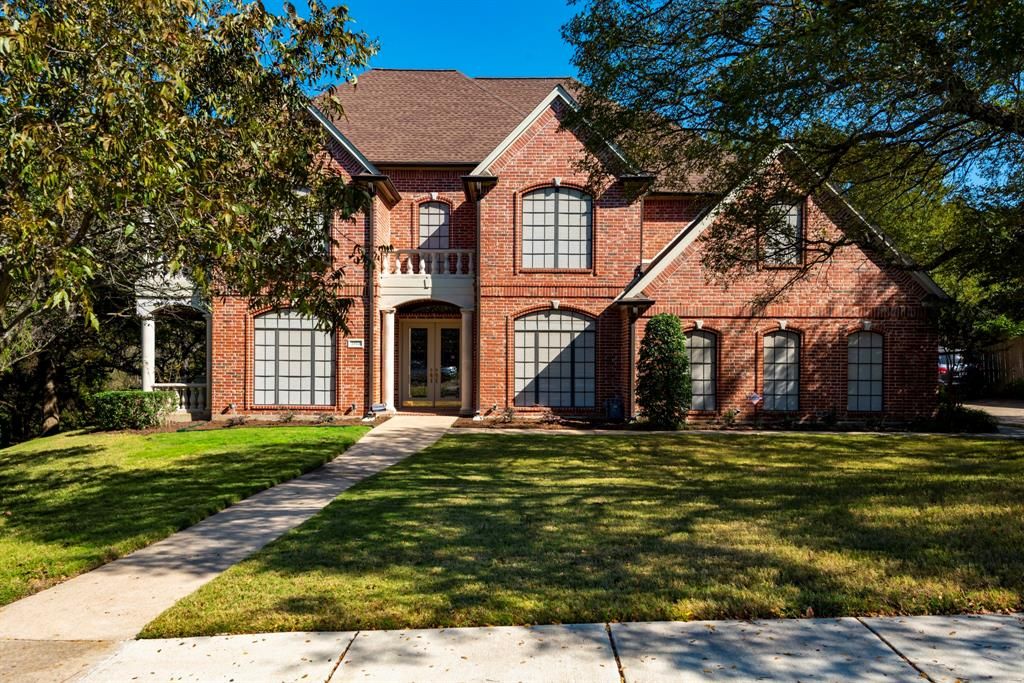 2423 Valley View Dr, Cedar Hill, TX 75104