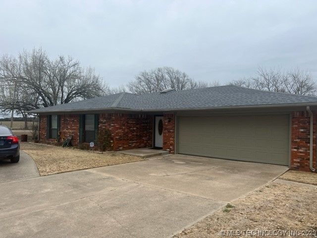 1726 Downing St, Ardmore, OK 73401