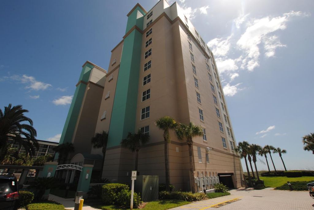1415 1st St N #304, Jacksonville Beach, FL 32250