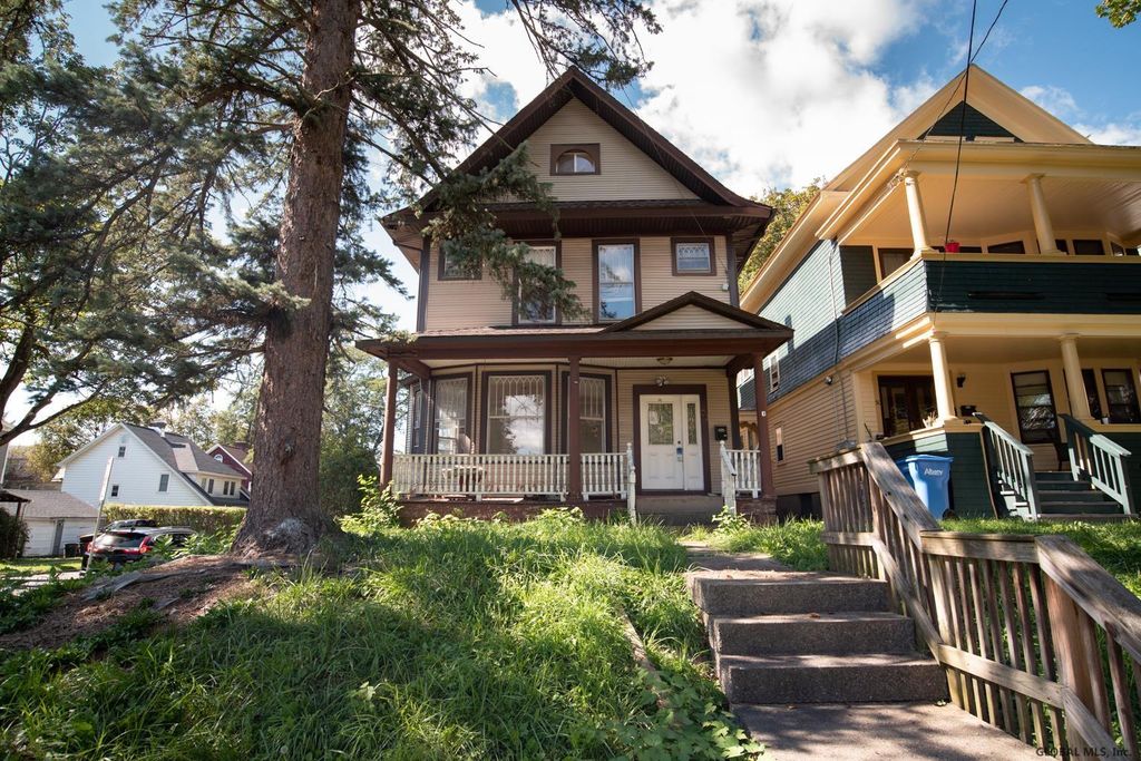 53 S Main Ave, Albany, NY 12208