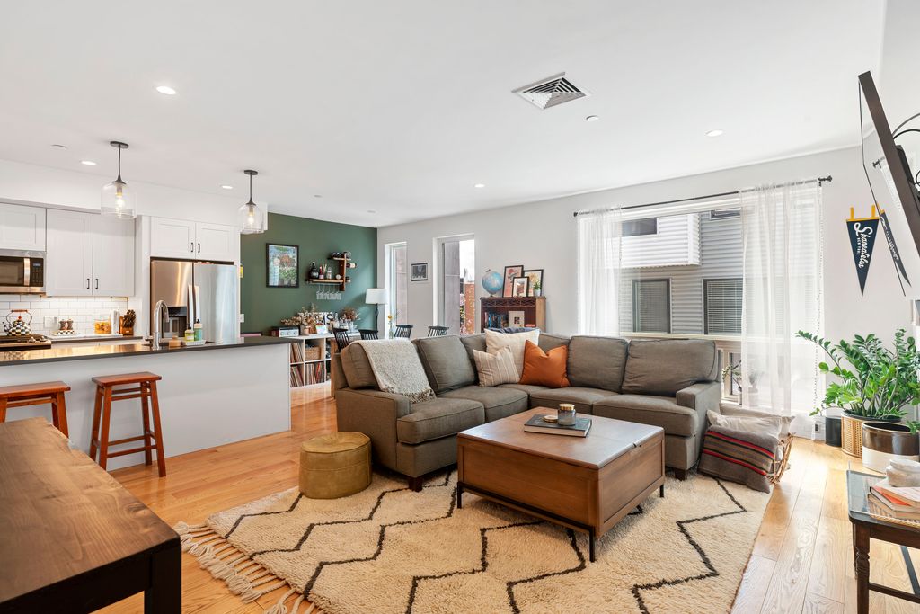 2012 Frankford Ave #4C, Philadelphia, PA 19125