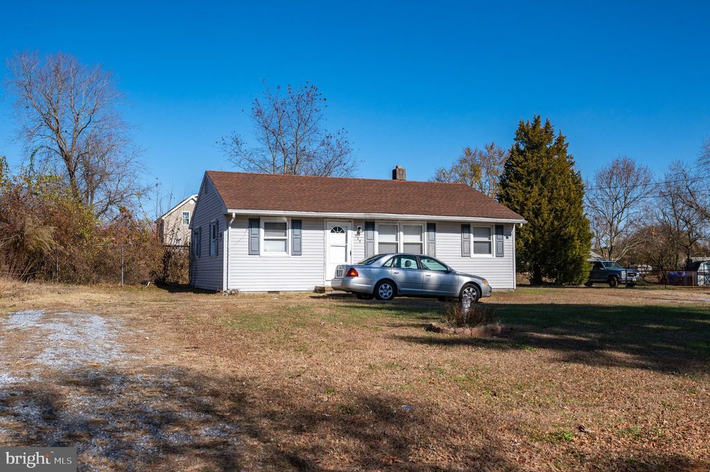 533 N Curlew Rd, Salisbury, MD 21801