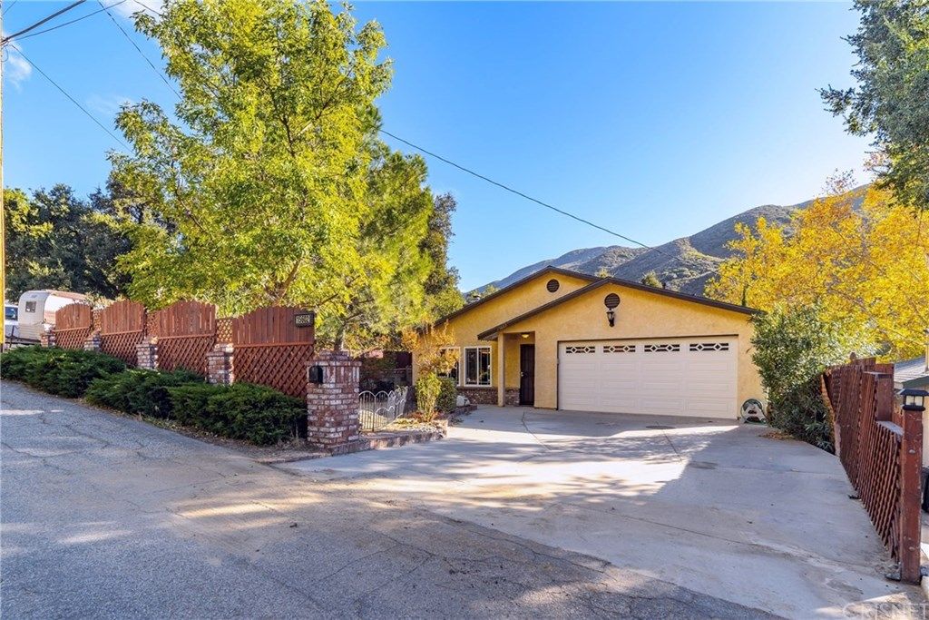15602 Calle Hermosa, Green Valley, CA 91390 3 Bed, 2 Bath Single