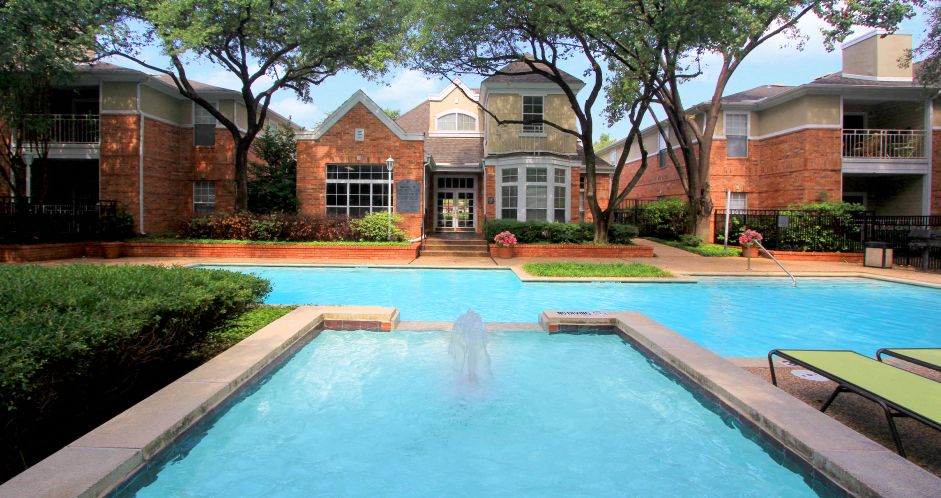 15935 Knoll Trail Dr, Dallas, TX 75248