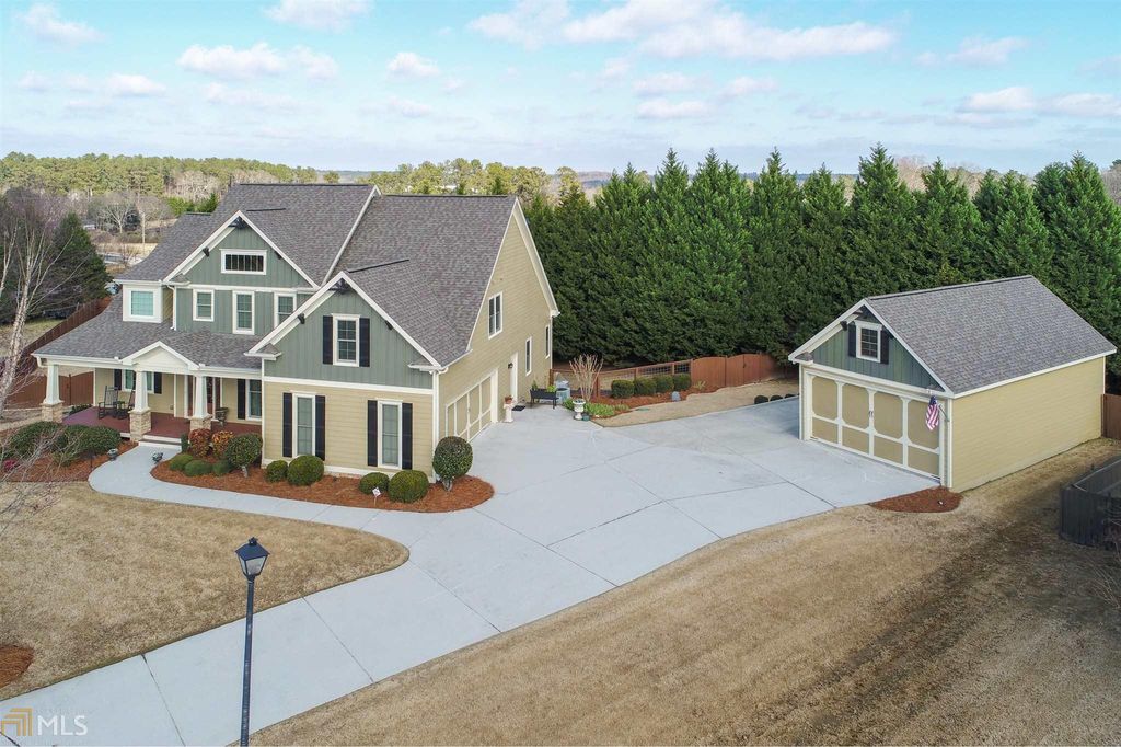 2645 Gate Park Dr, Bethlehem, GA - 5 Bed, 5 Bath Single-Family Home
