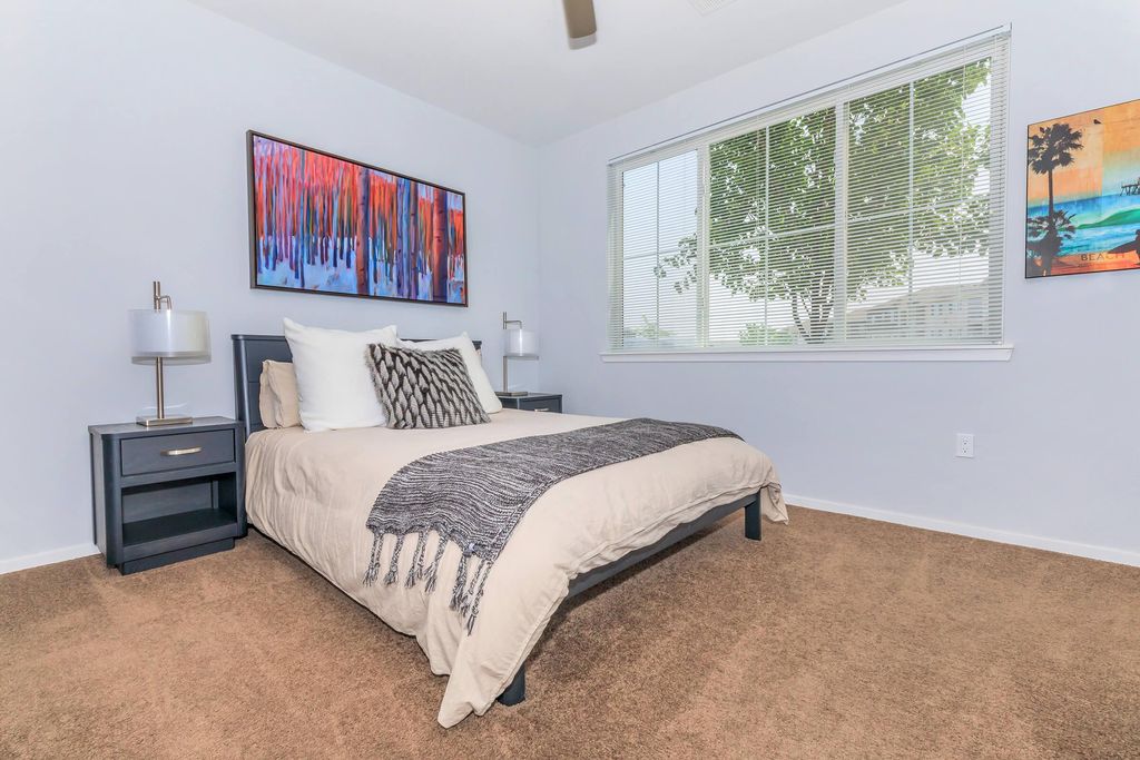695 S Lafayette Dr, Lafayette, CO 80026