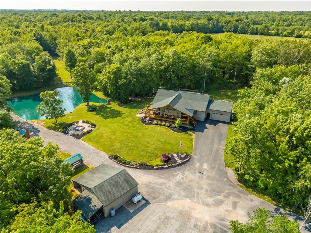 2414 Center Rd, Kendall, NY 14476