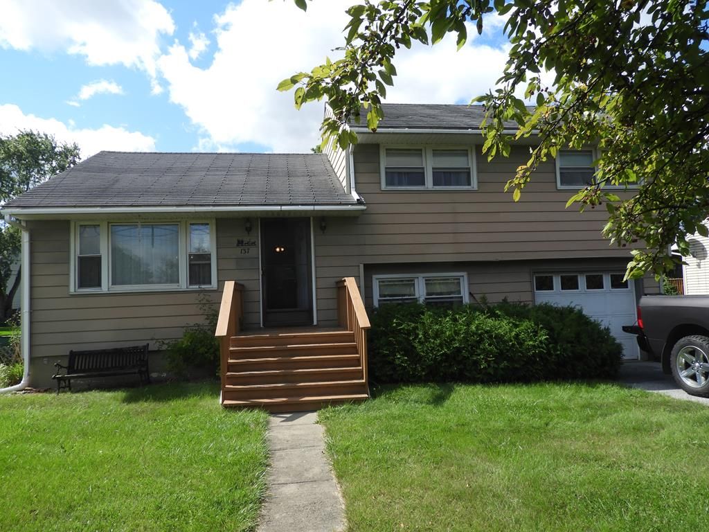 137 Prospect Ave, Plattsburgh, NY 12901