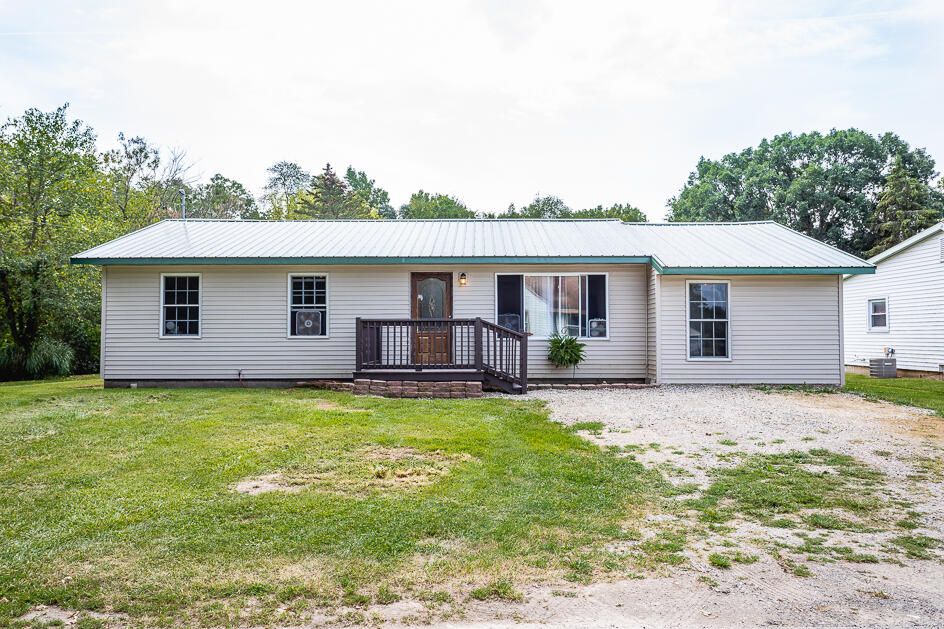 6547 Winter Rd, Addison, MI 49220
